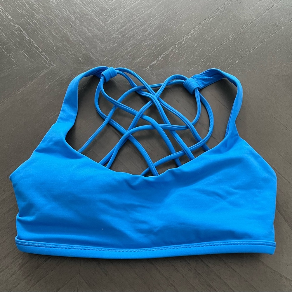 Lululemon blue sports bra size 4